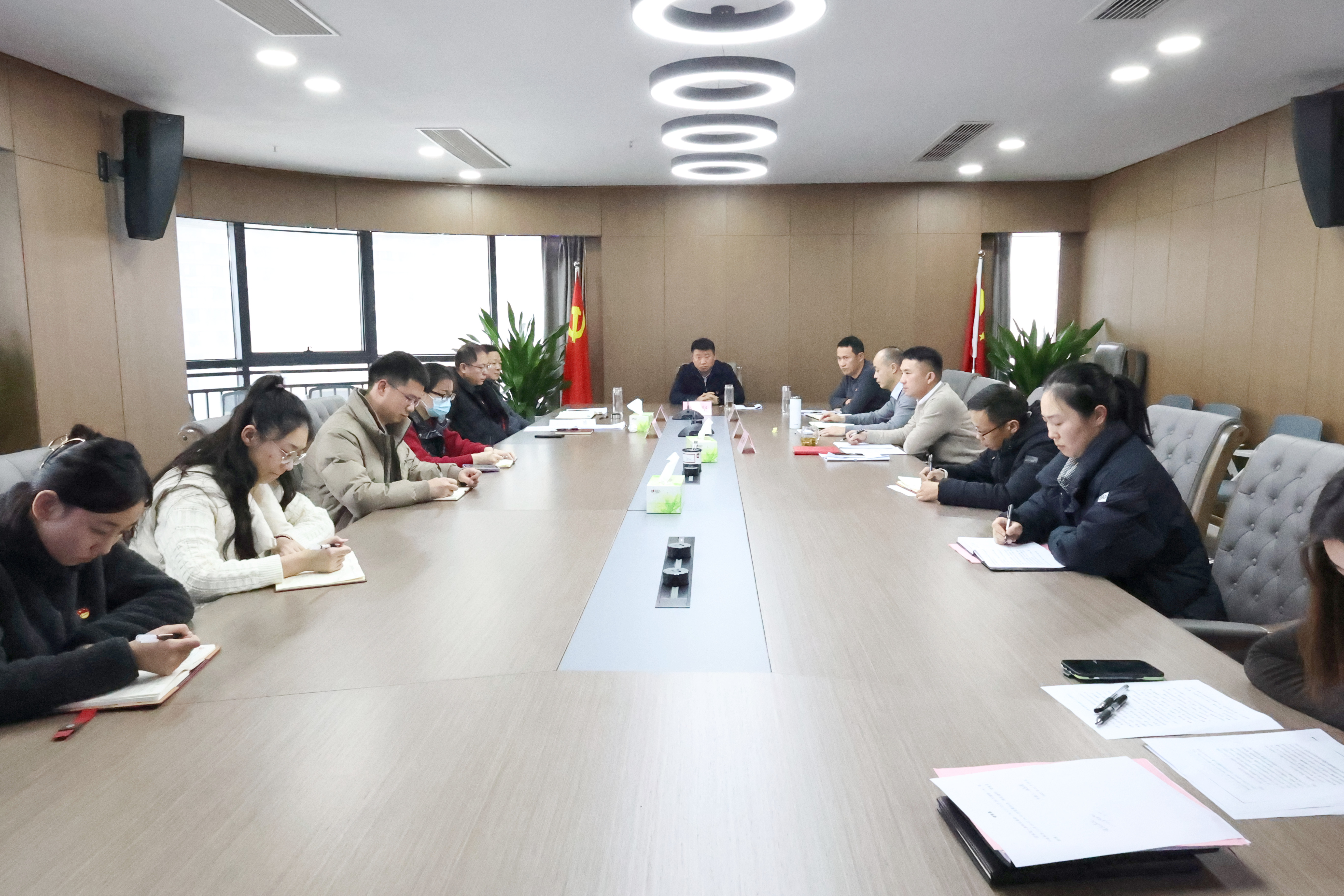 市國控集團(tuán)黨委書記、董事長(zhǎng)張志堅(jiān)講授專題黨課